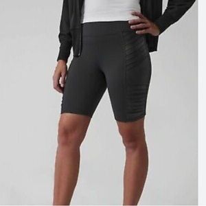 Athleta Delancey Gleam moto bike shorts black size XS New